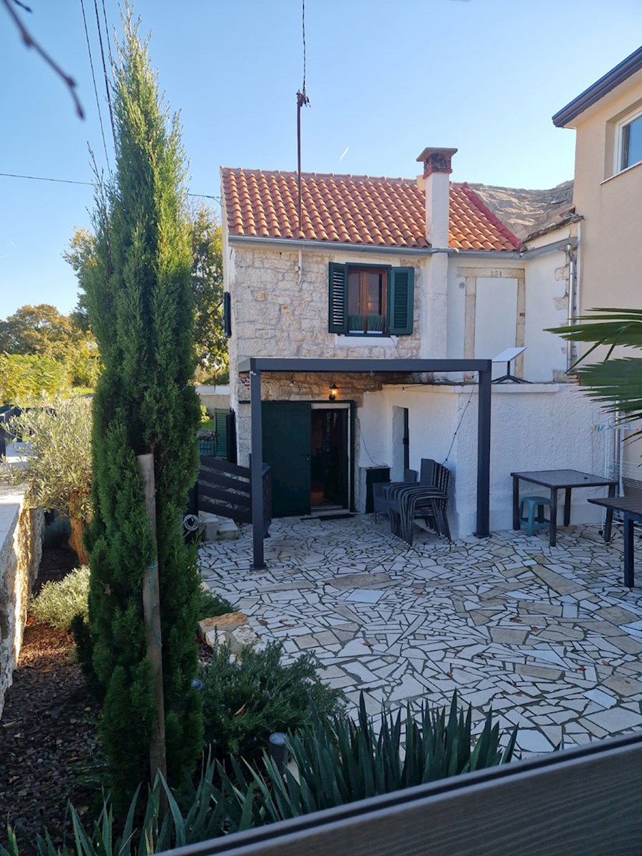 Vendita, Casa in pietra istriana 37m2, SVETI PETAR U ŠUMI, KO-123