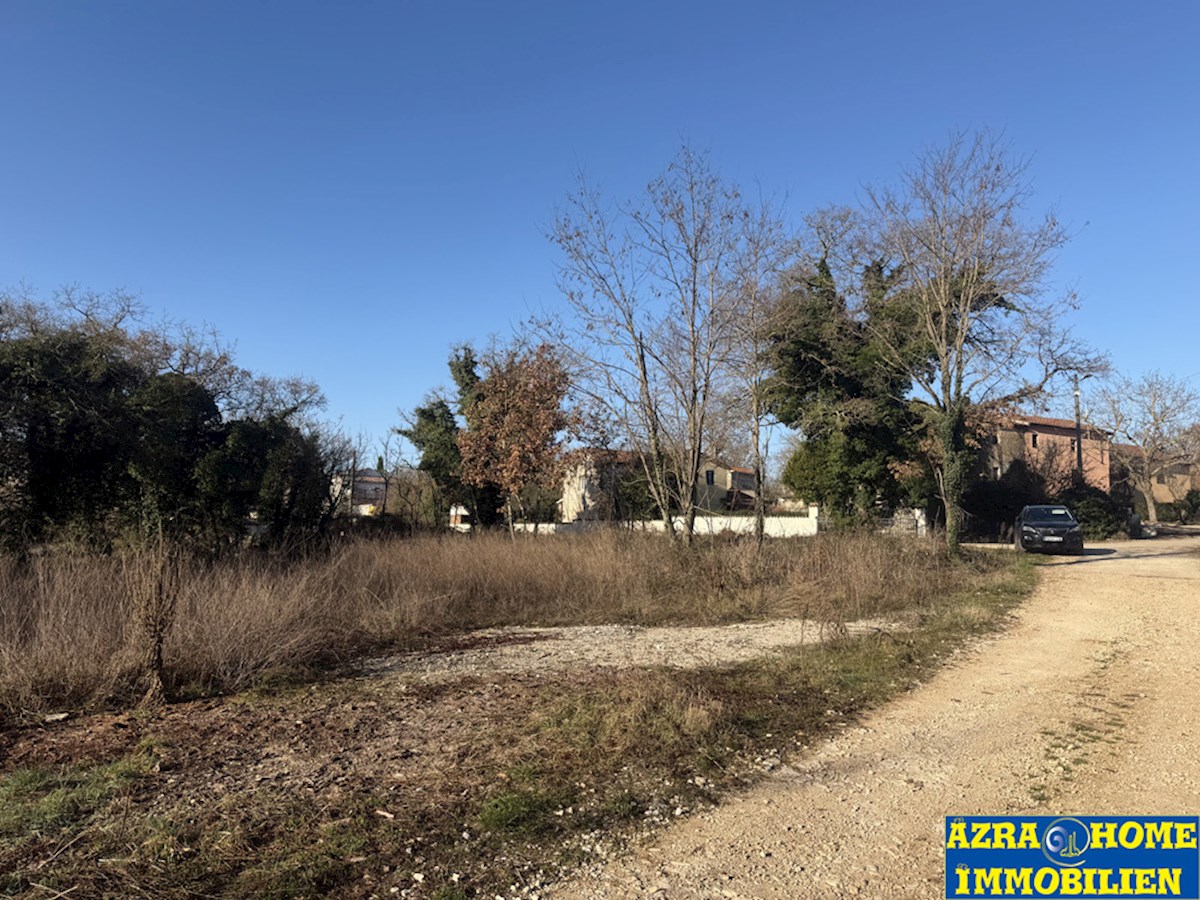 Terreno edificabile 934 m², in vendita, a Rapavel vicino a Višnjan (Z-669)