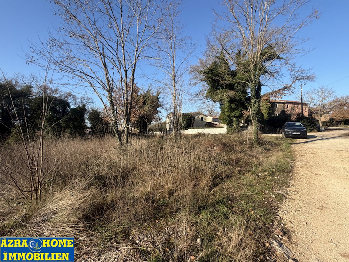 Terreno edificabile 934 m², in vendita, a Rapavel vicino a Višnjan (Z-669)