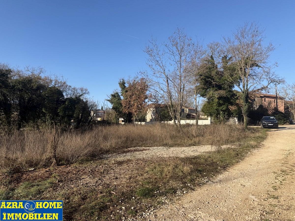 Terreno edificabile 934 m², in vendita, a Rapavel vicino a Višnjan (Z-669)