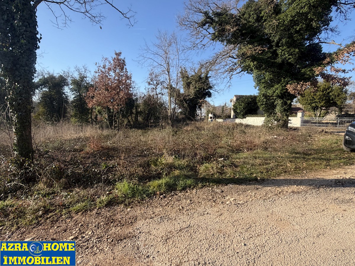 Terreno edificabile 934 m², in vendita, a Rapavel vicino a Višnjan (Z-669)