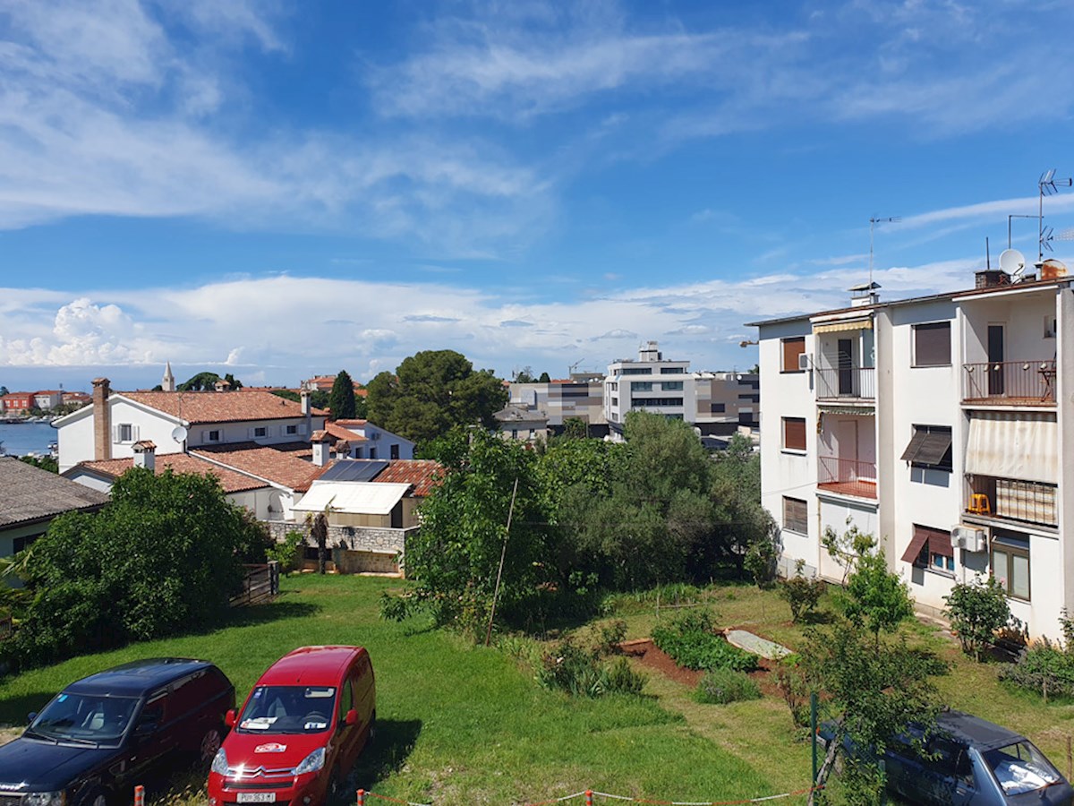 SP-408, POREČ - NOVO NASELJE, appartamento recente in un piccolo edificio in una posizione eccellente