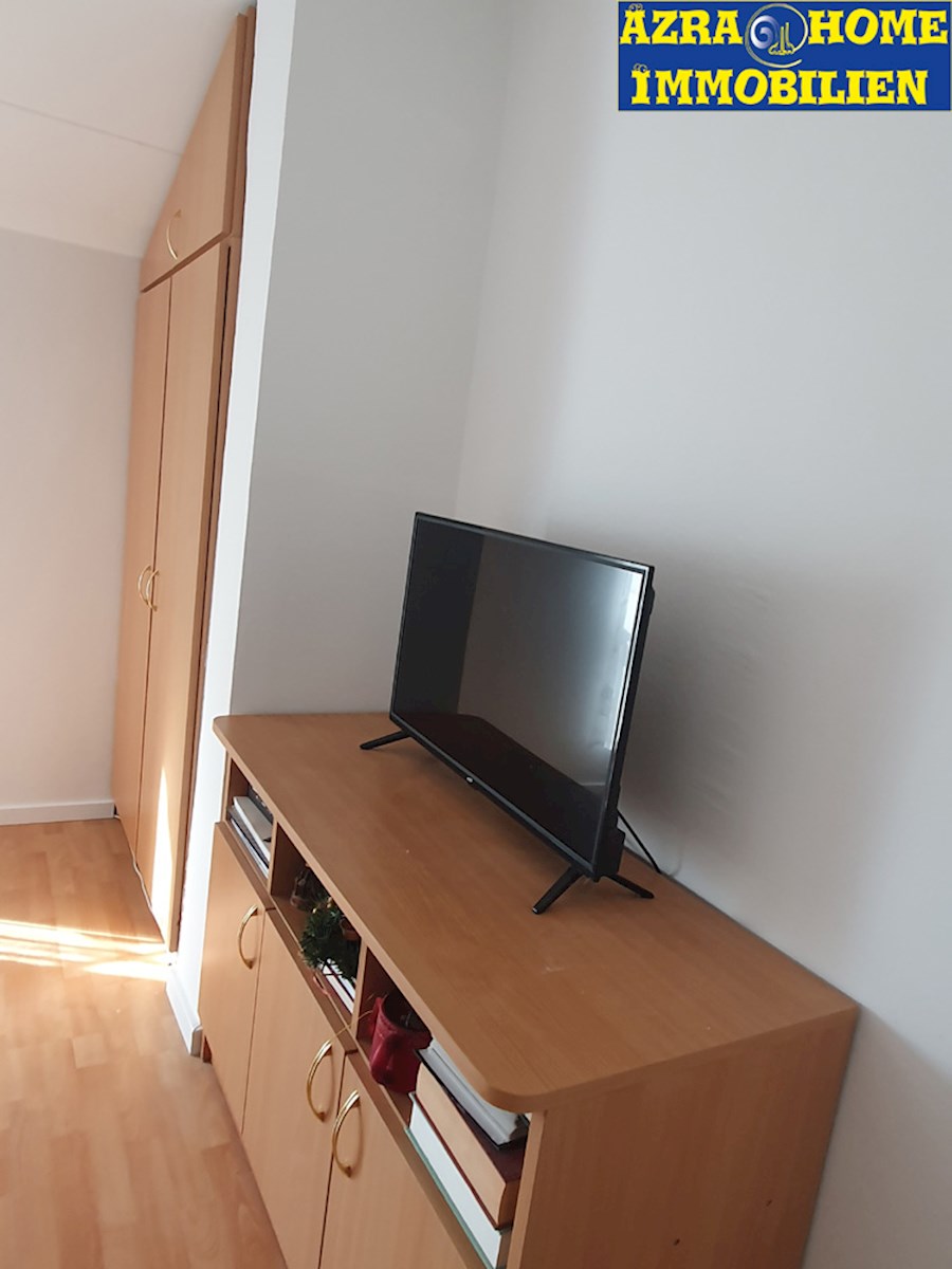 Červar Porat – Appartamento in Vendita, 3° Piano, 500 m dal Mare, 38 m² (SO-369)