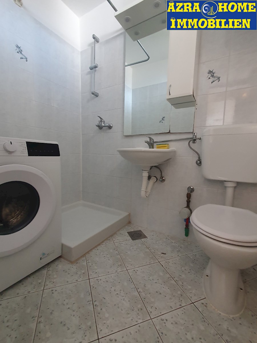 Červar Porat – Appartamento in Vendita, 3° Piano, 500 m dal Mare, 38 m² (SO-369)