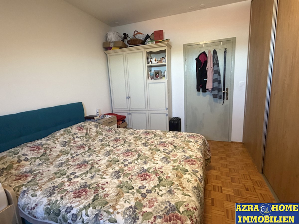 Appartamento a Parenzo, centro, 3° piano, vista mare, 52 m² (SP-420)