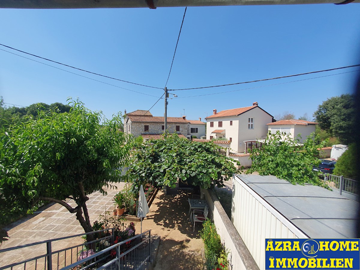 In vendita,  Casa a schiera, Nova Vas (2 km) – 117 m², cortile ca. 90 m² ( KOP-773-1)