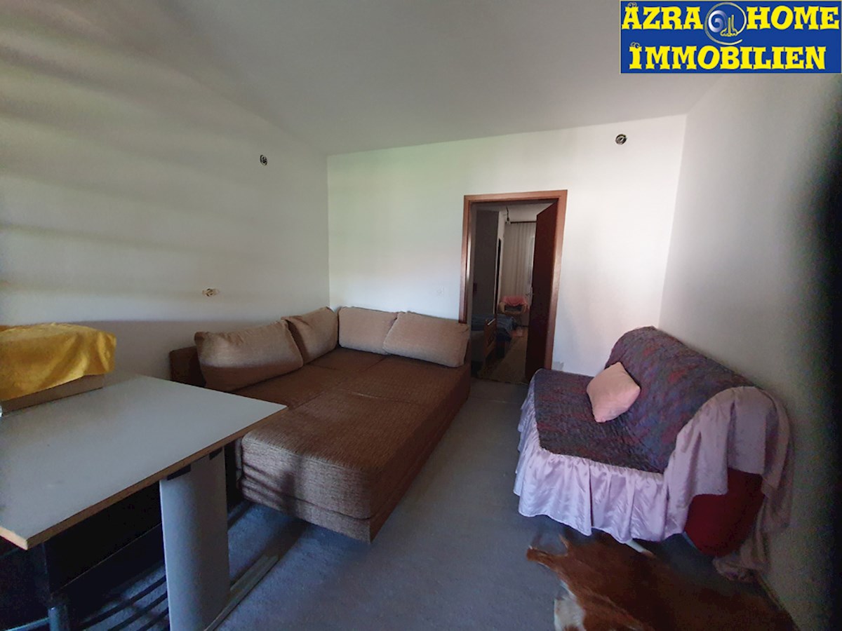 In vendita,  Casa a schiera, Nova Vas (2 km) – 117 m², cortile ca. 90 m² ( KOP-773-1)