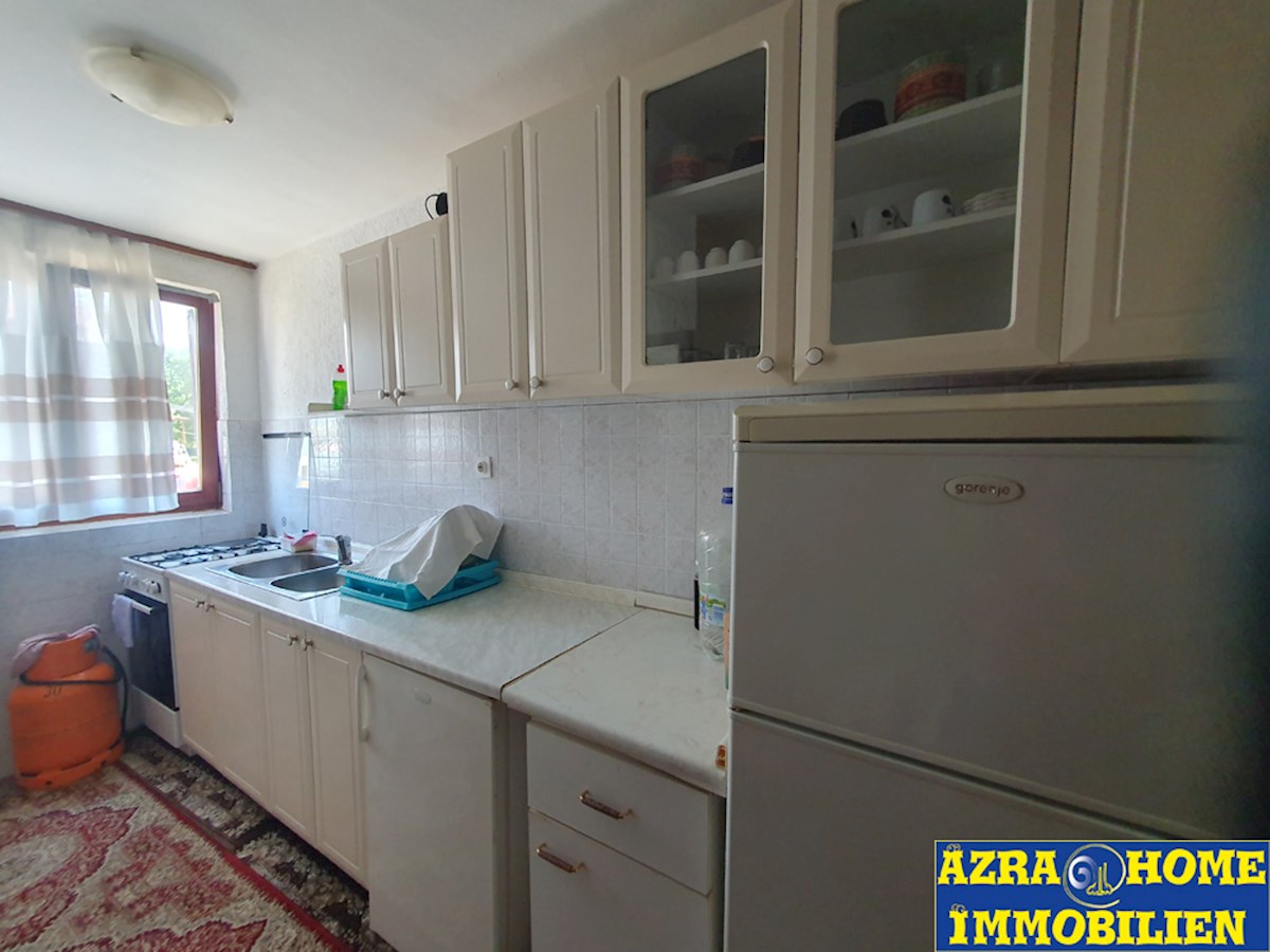 In vendita,  Casa a schiera, Nova Vas (2 km) – 117 m², cortile ca. 90 m² ( KOP-773-1)