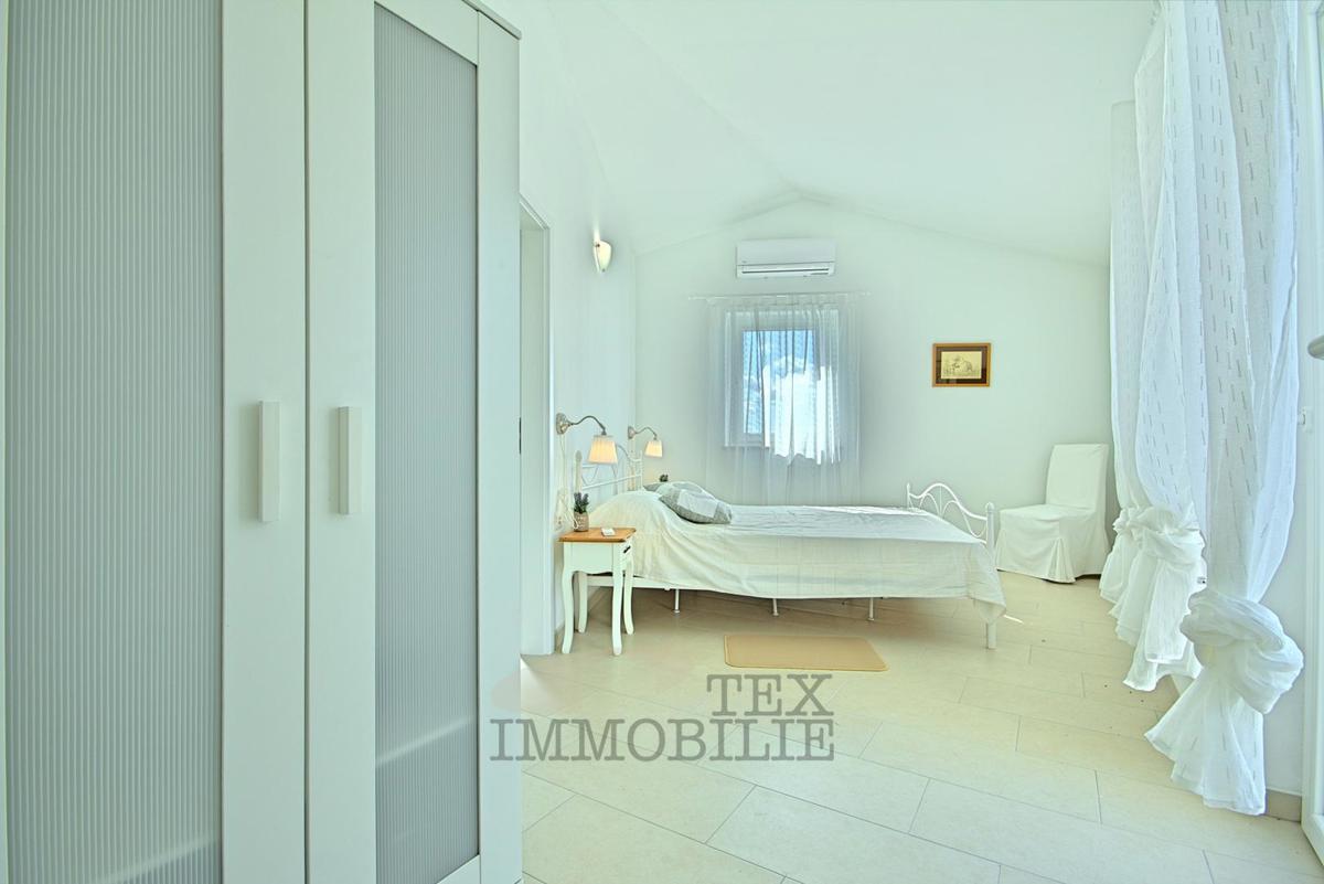 Villa con piscina a 16 km da Parenzo