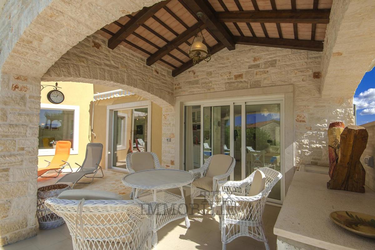 Villa con piscina a 16 km da Parenzo