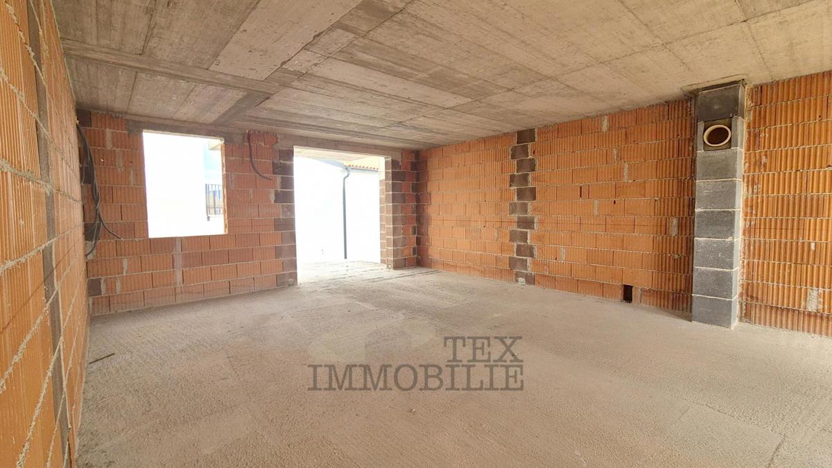 Appartamento al primo piano in nuova costruzione, a 3 km dal mare – Zona di Parenzo