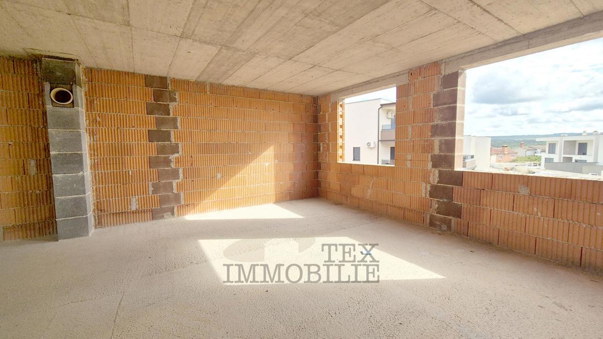 Appartamento al primo piano in nuova costruzione, a 3 km dal mare – Zona di Parenzo