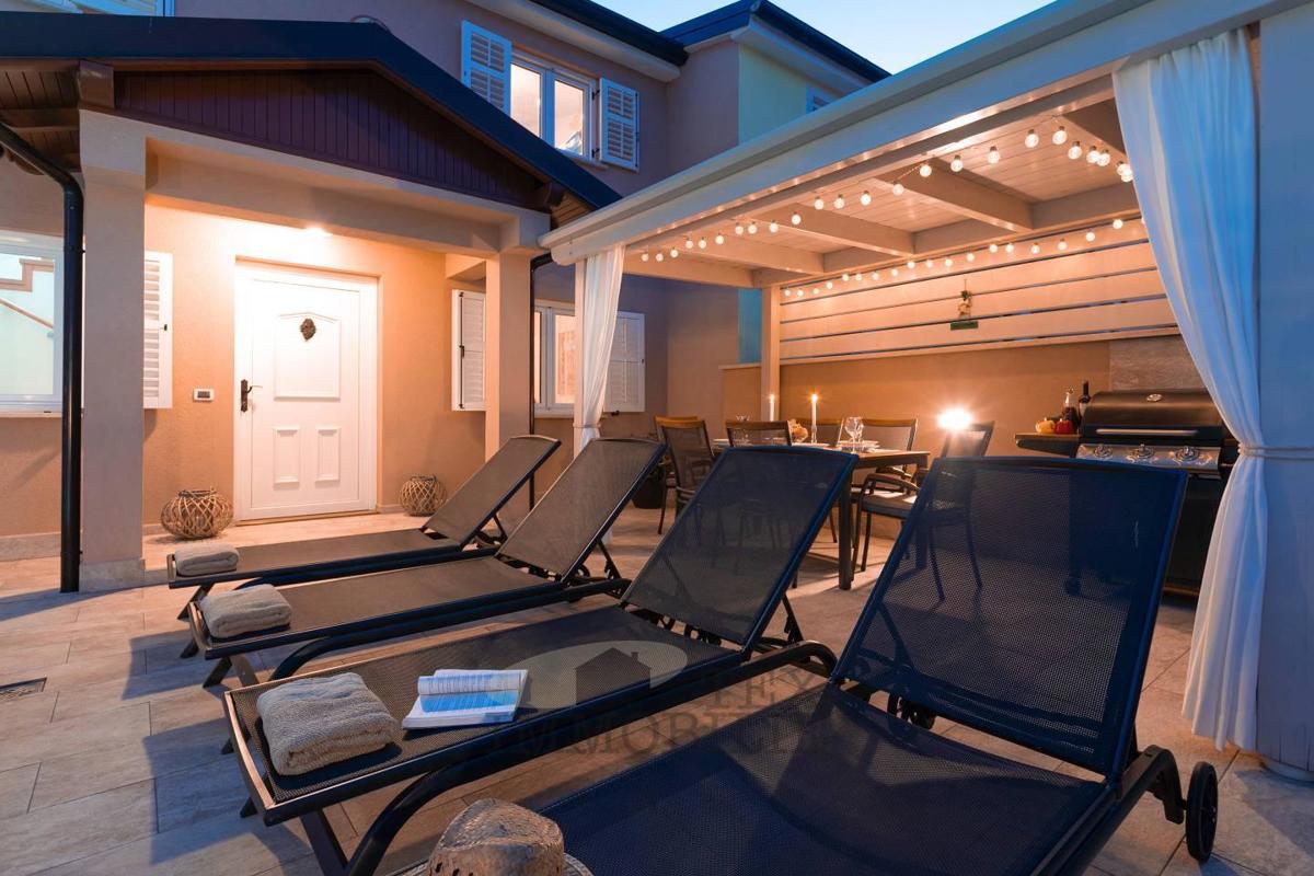 Dintorni di Parenzo – Casa a schiera a 12 km dal mare