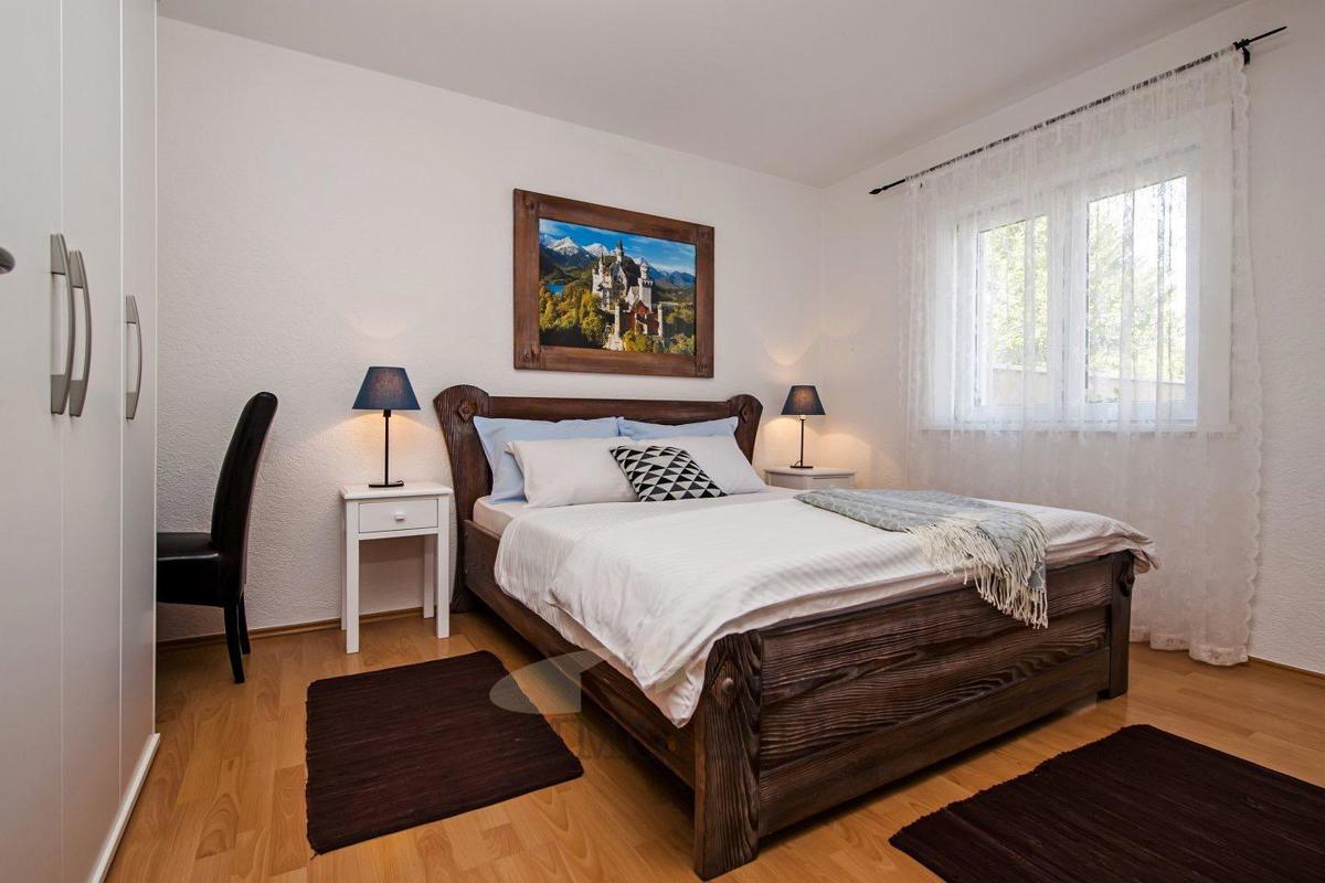 Dintorni di Parenzo – Casa a schiera a 12 km dal mare