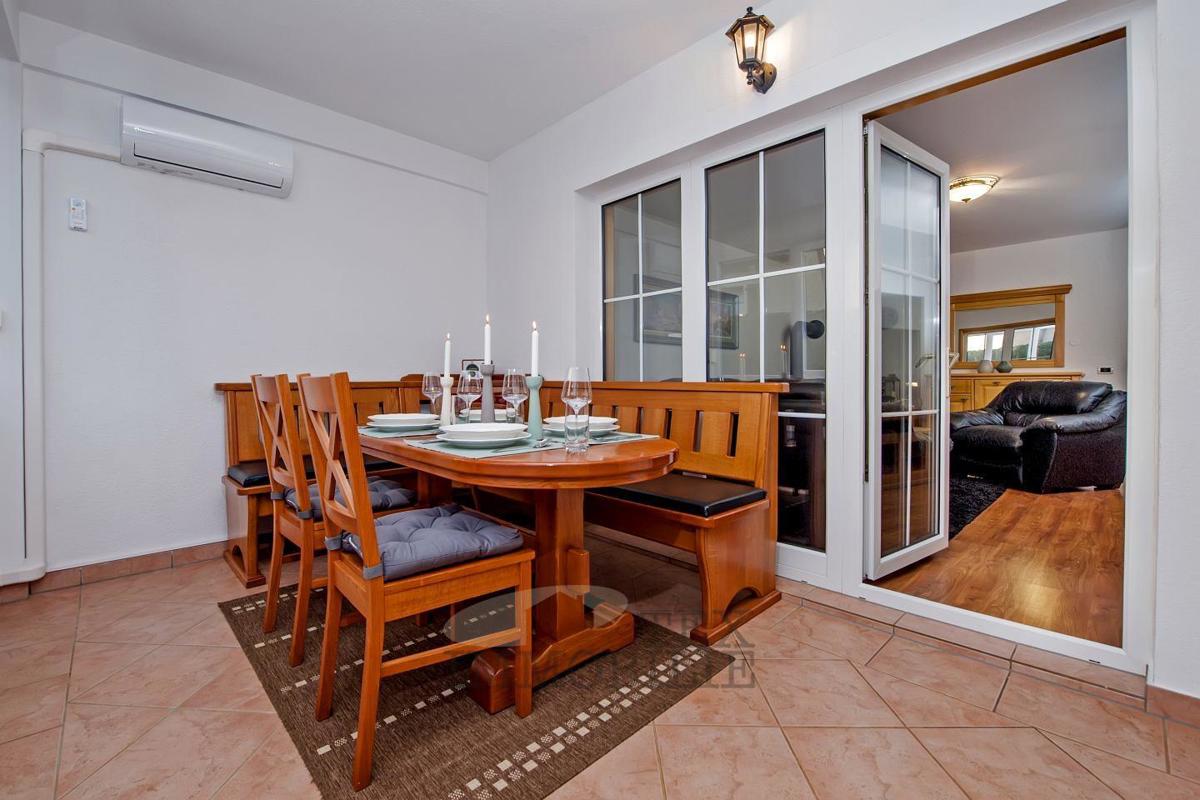 Dintorni di Parenzo – Casa a schiera a 12 km dal mare