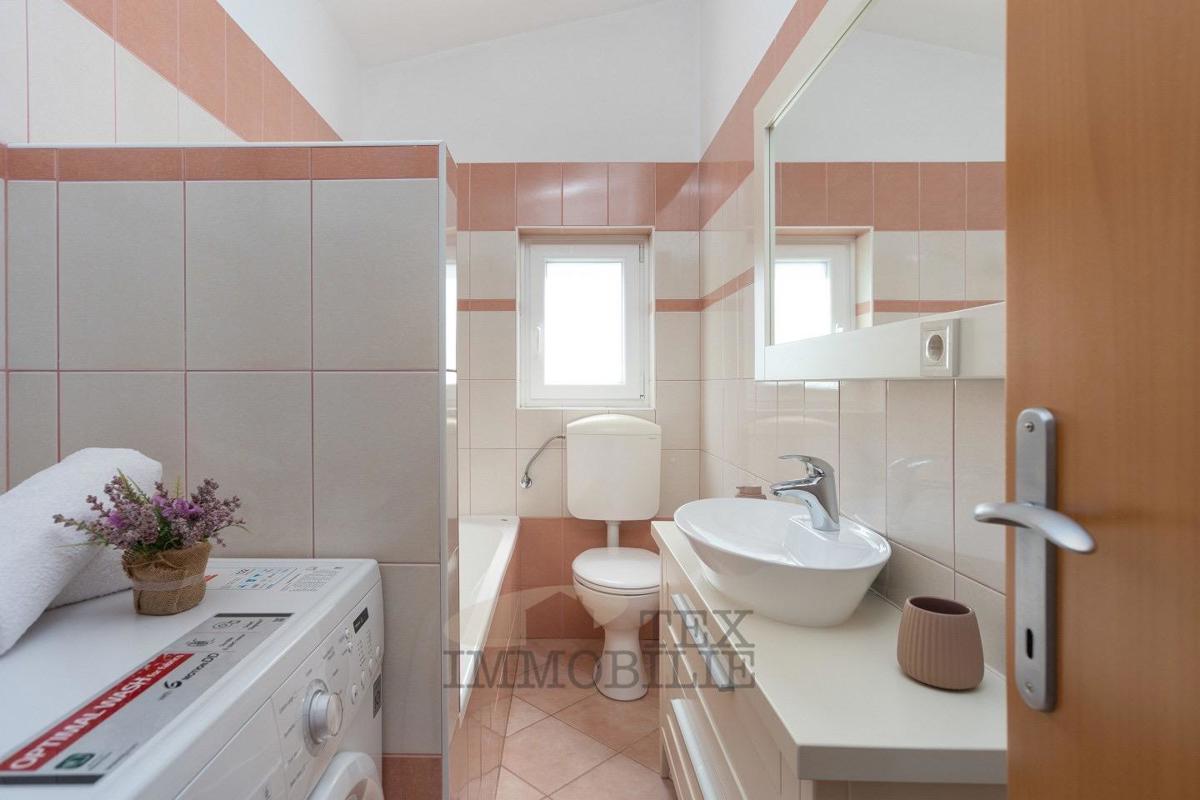 Dintorni di Parenzo – Casa a schiera a 12 km dal mare