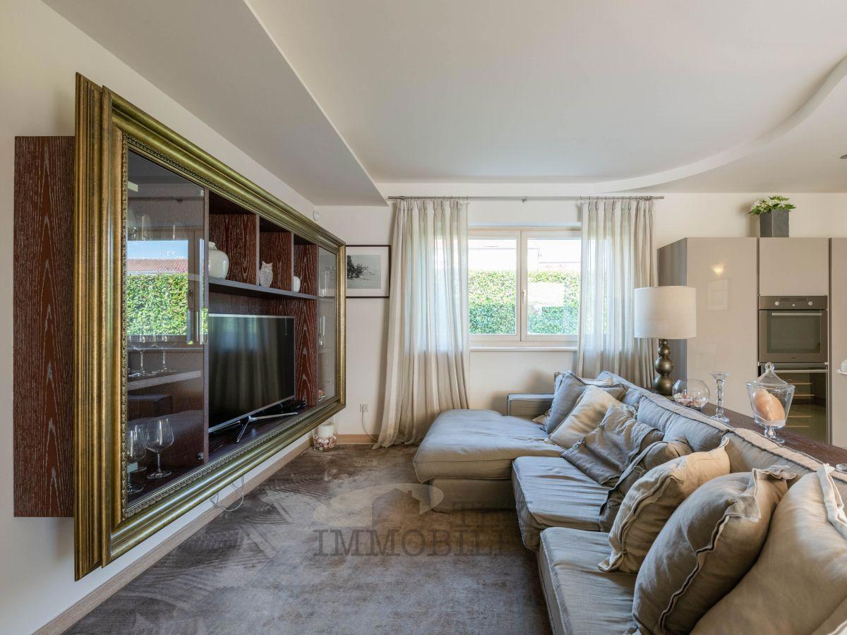 Moderna villa di lusso nei dintorni di Parenzo