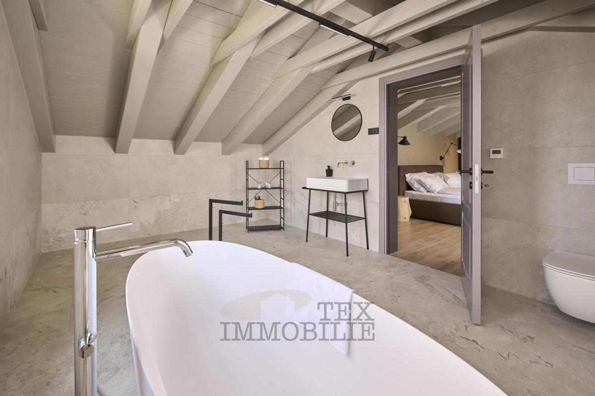 Bella villa con piscina vicino a Parenzo - in costruzione 