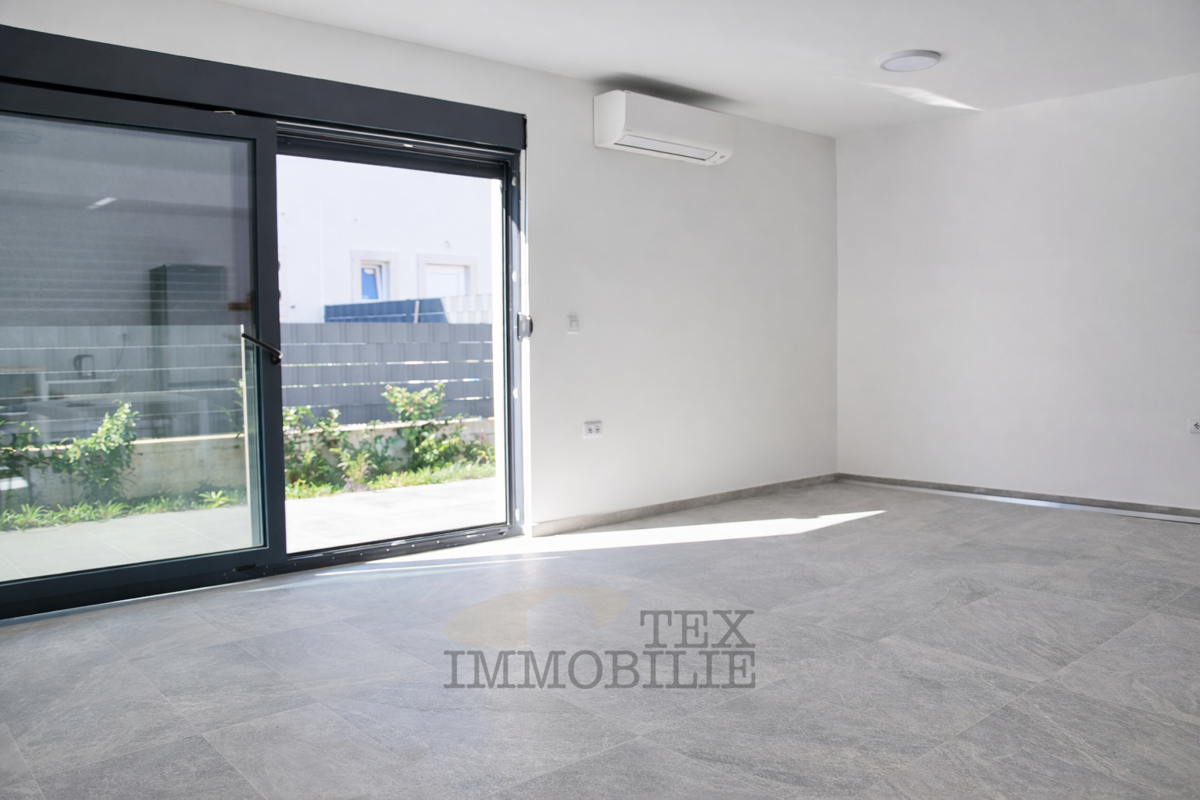 Affascinante casa bifamiliare vicino a Parenzo, 168,14 m2