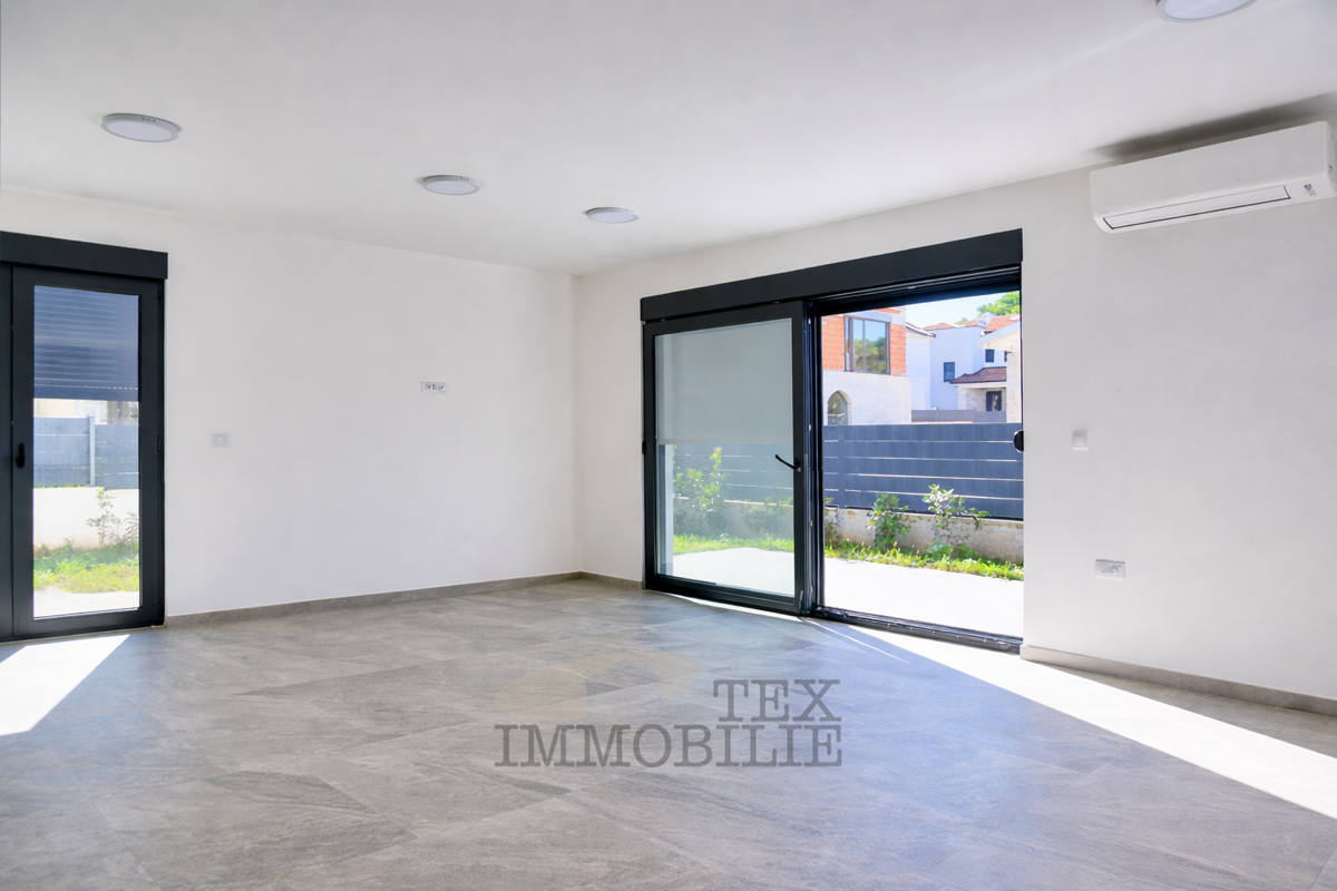 Affascinante casa bifamiliare vicino a Parenzo, 168,14 m2