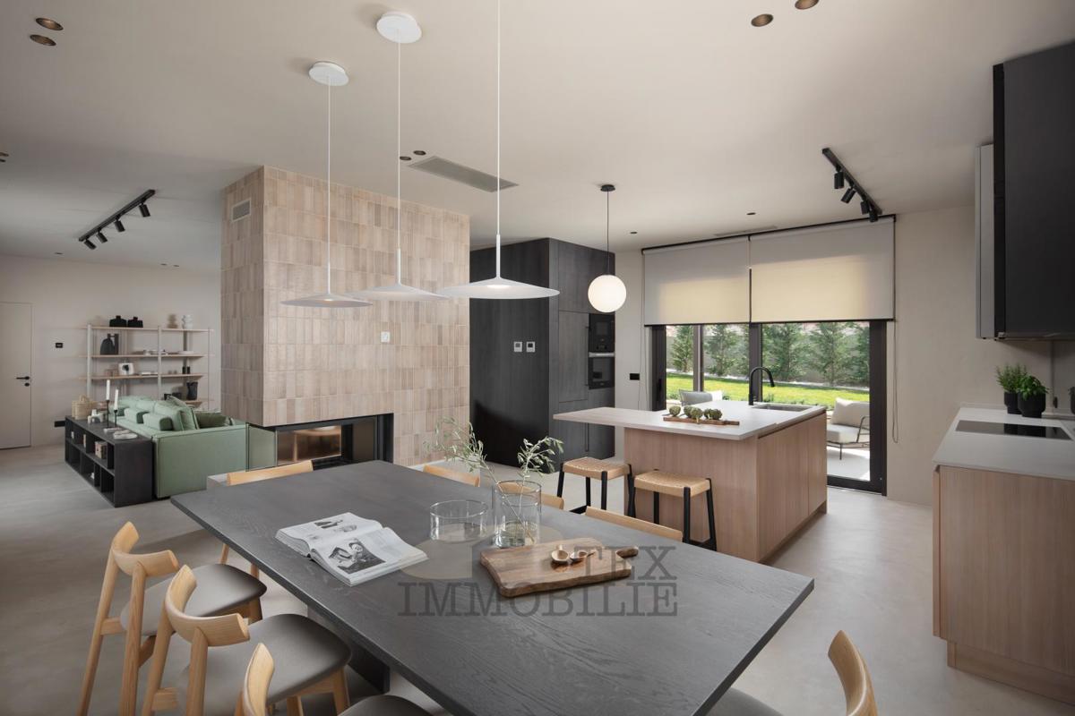 Villa di lusso con piscina vicino a Parenzo, a 10 km dal mare