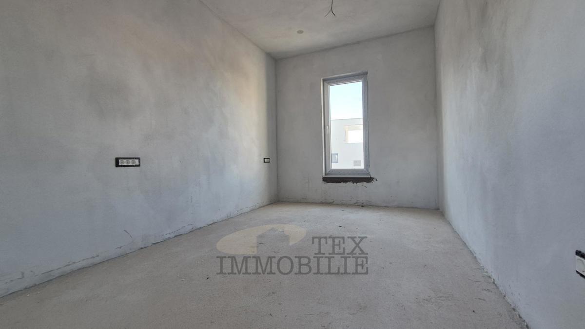 Appartamento con giardino e tre camere - B