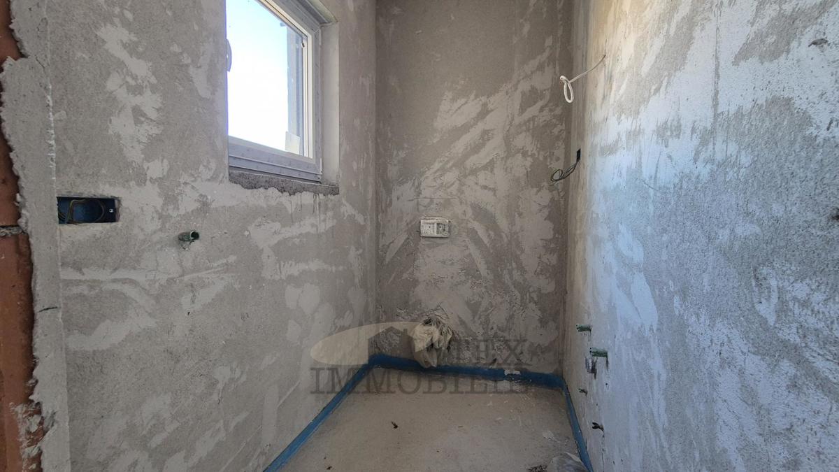 Appartamento con giardino e tre camere - B