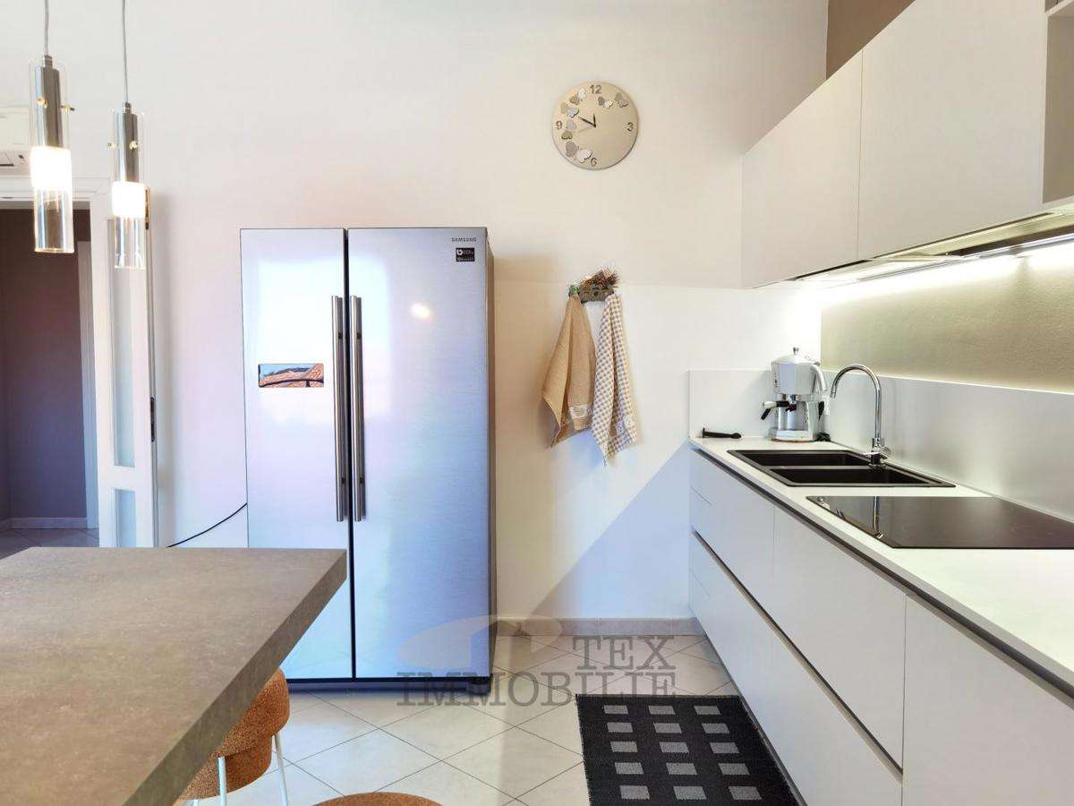 Bellissimo appartamento con due camere da letto, a soli 1.500 m dal mare