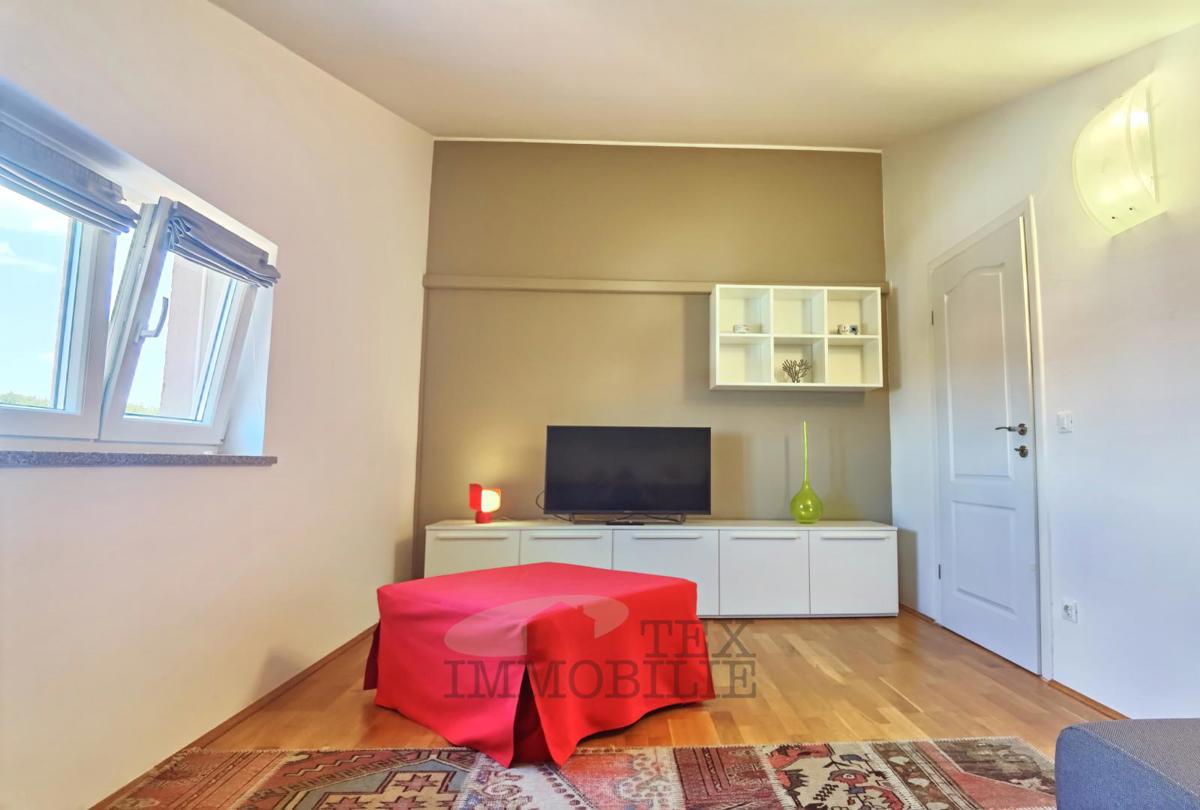 Bellissimo appartamento con due camere da letto, a soli 1.500 m dal mare