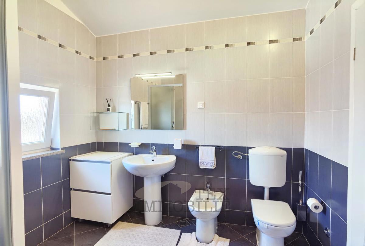 Bellissimo appartamento con due camere da letto, a soli 1.500 m dal mare