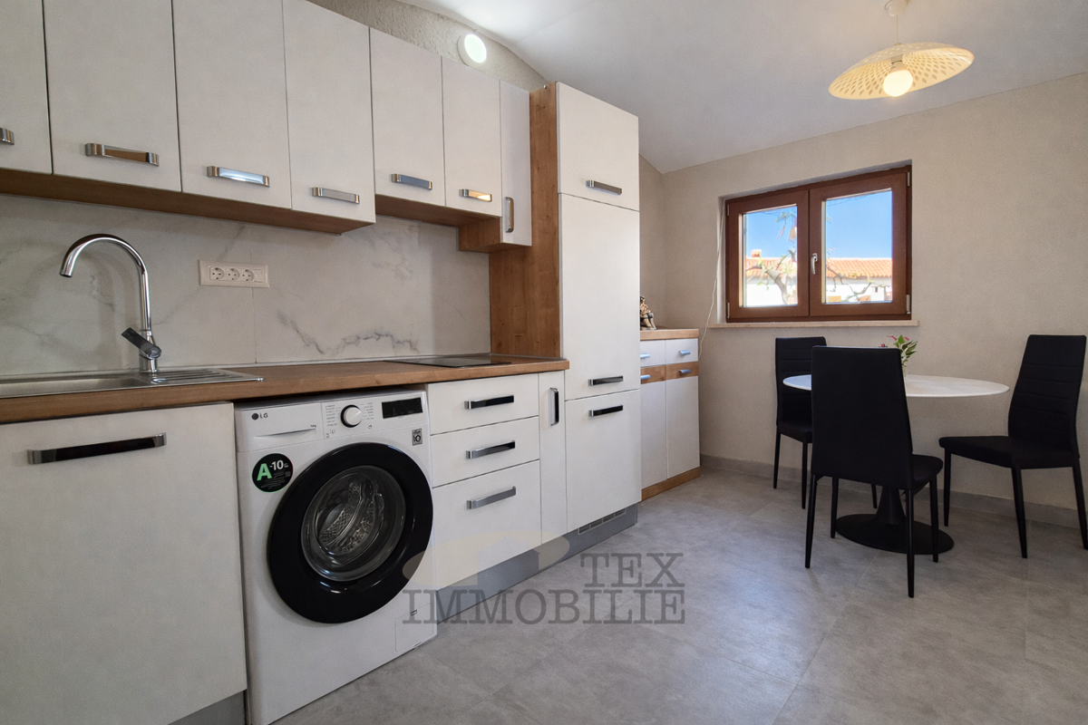 Vabriga - piccola casa vicino a Parenzo, a 1600m dal mare