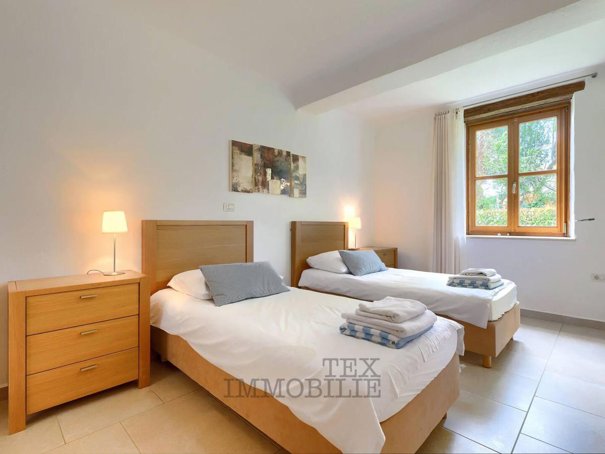 ISTRIA, BUJE – Lussuosa casa mediterranea con ampio terreno