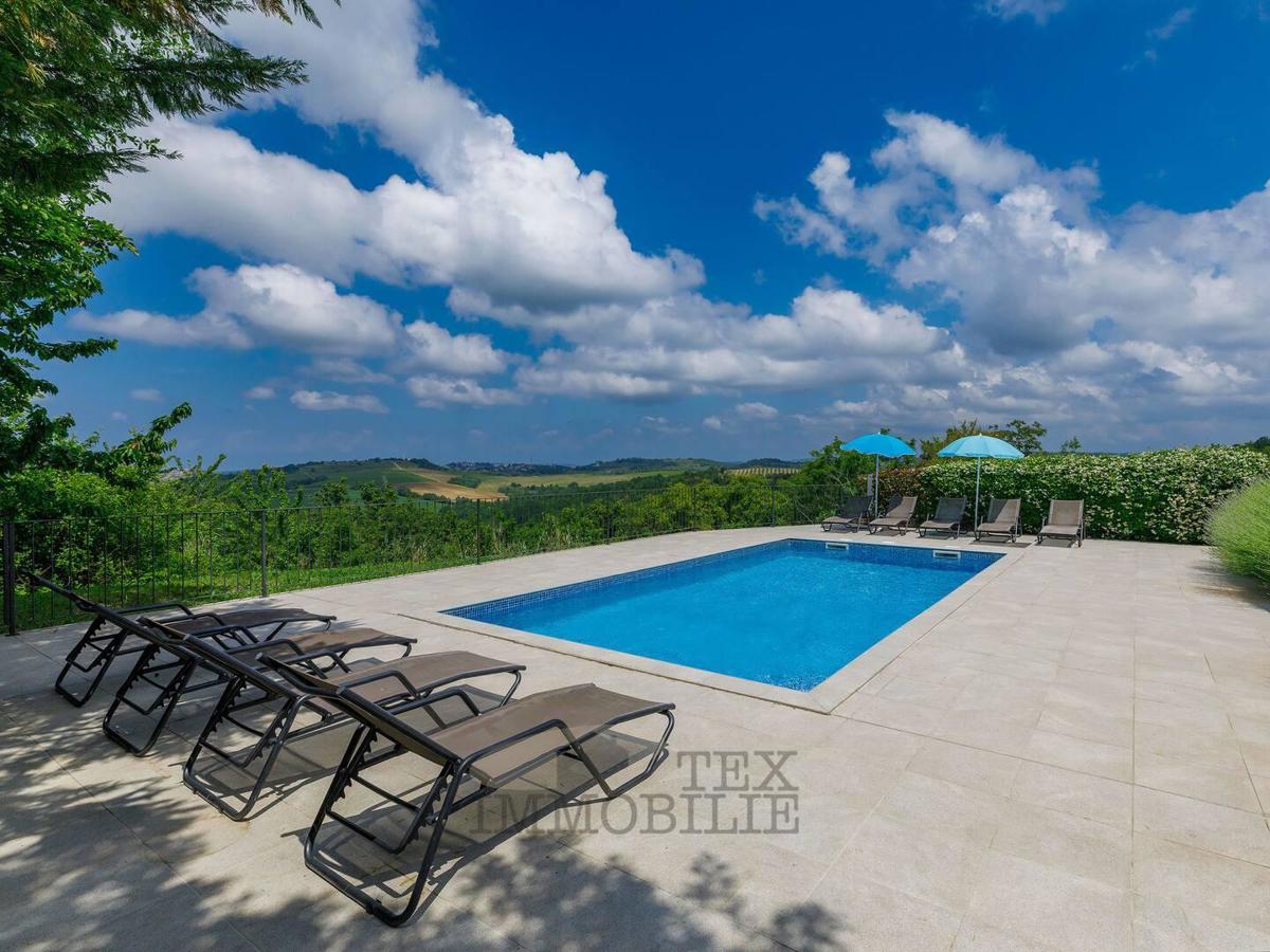 ISTRIA, BUJE – Lussuosa casa mediterranea con ampio terreno