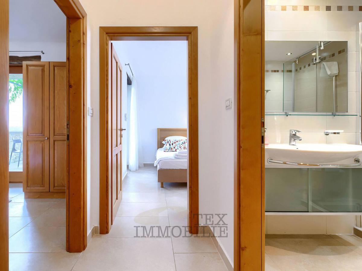 ISTRIA, BUJE – Lussuosa casa mediterranea con ampio terreno