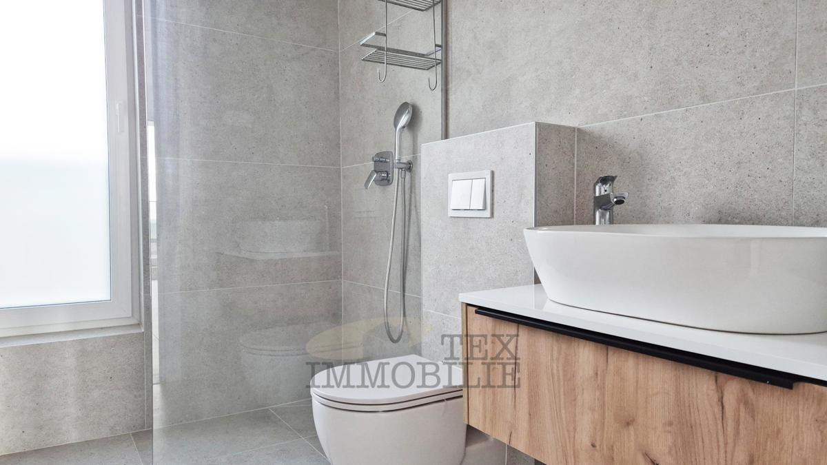 Nuova costruzione, appartamento su due piani vista mare -124,82 mq