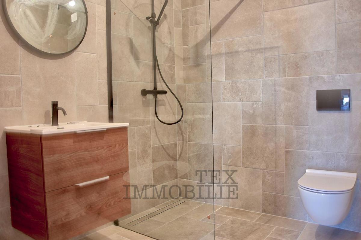 Casa a schiera in pietra con due camere da letto, 65.50m2