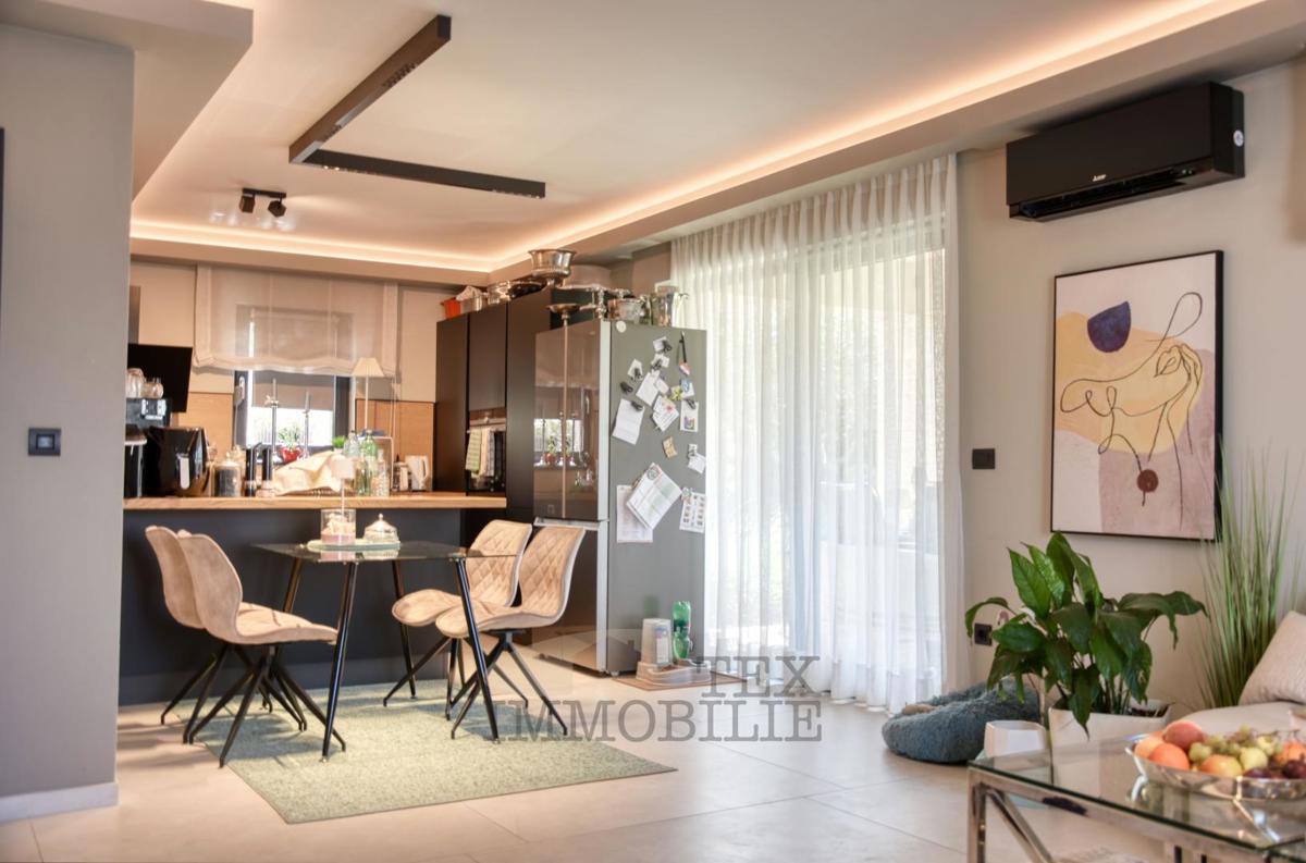 Affascinante casa bifamiliare vicino a Parenzo , 158 m2