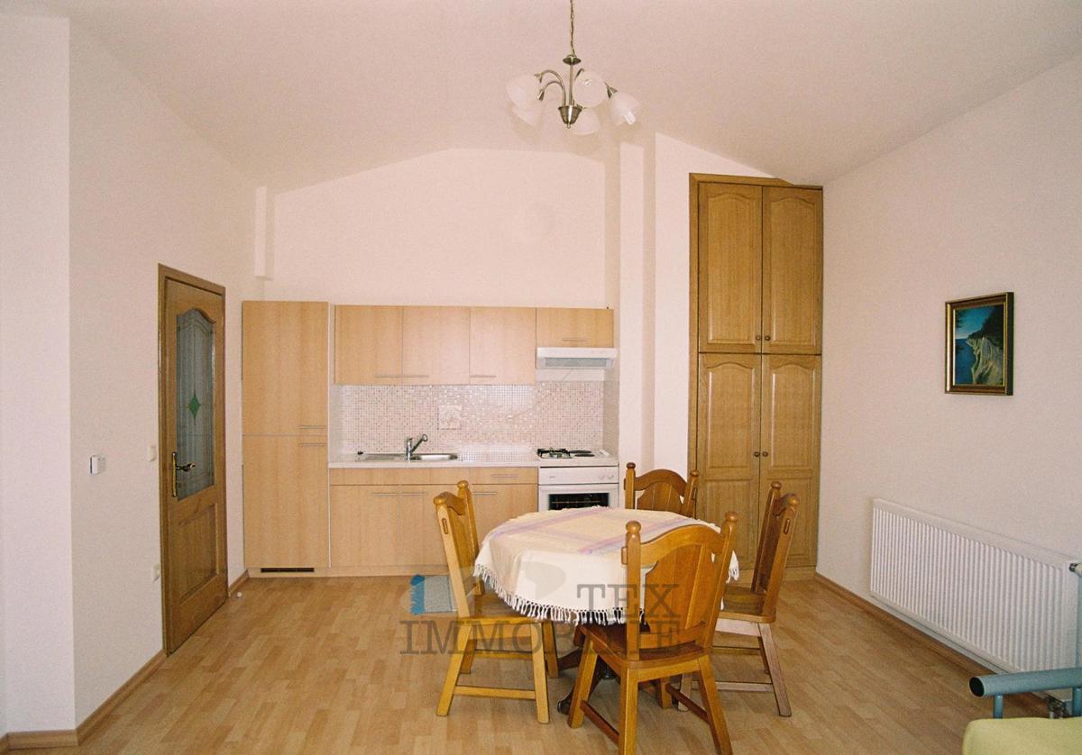 Parenzo, casa in ottima posizione con 14 unità abitative ​