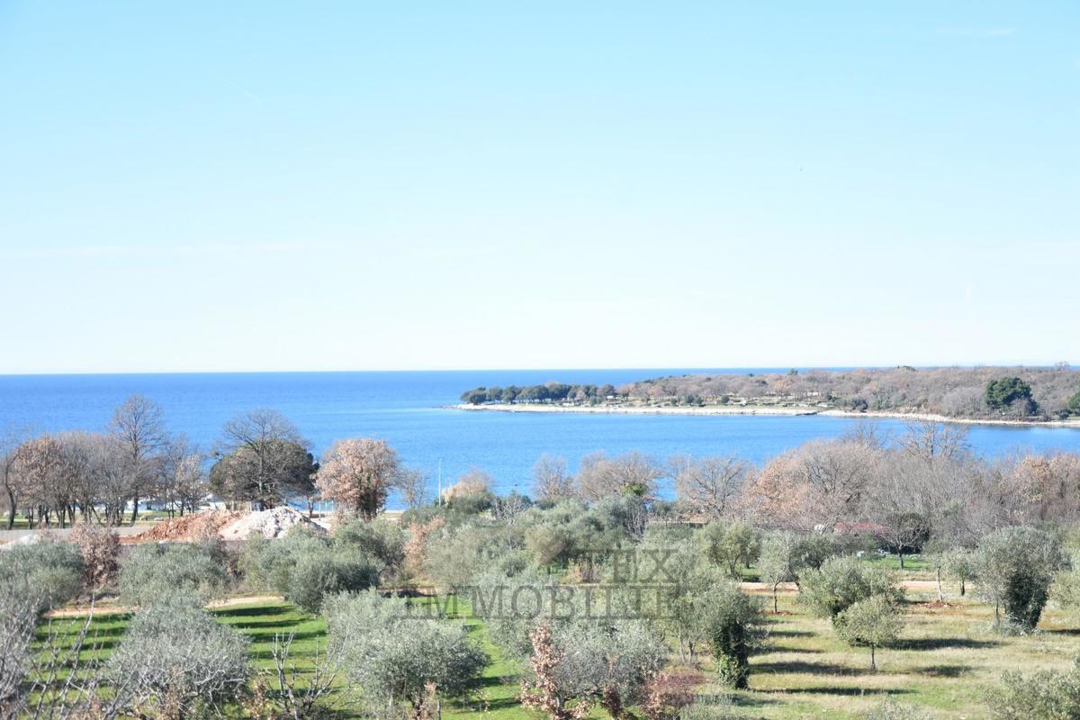 Parenzo, casa in ottima posizione con 14 unità abitative ​