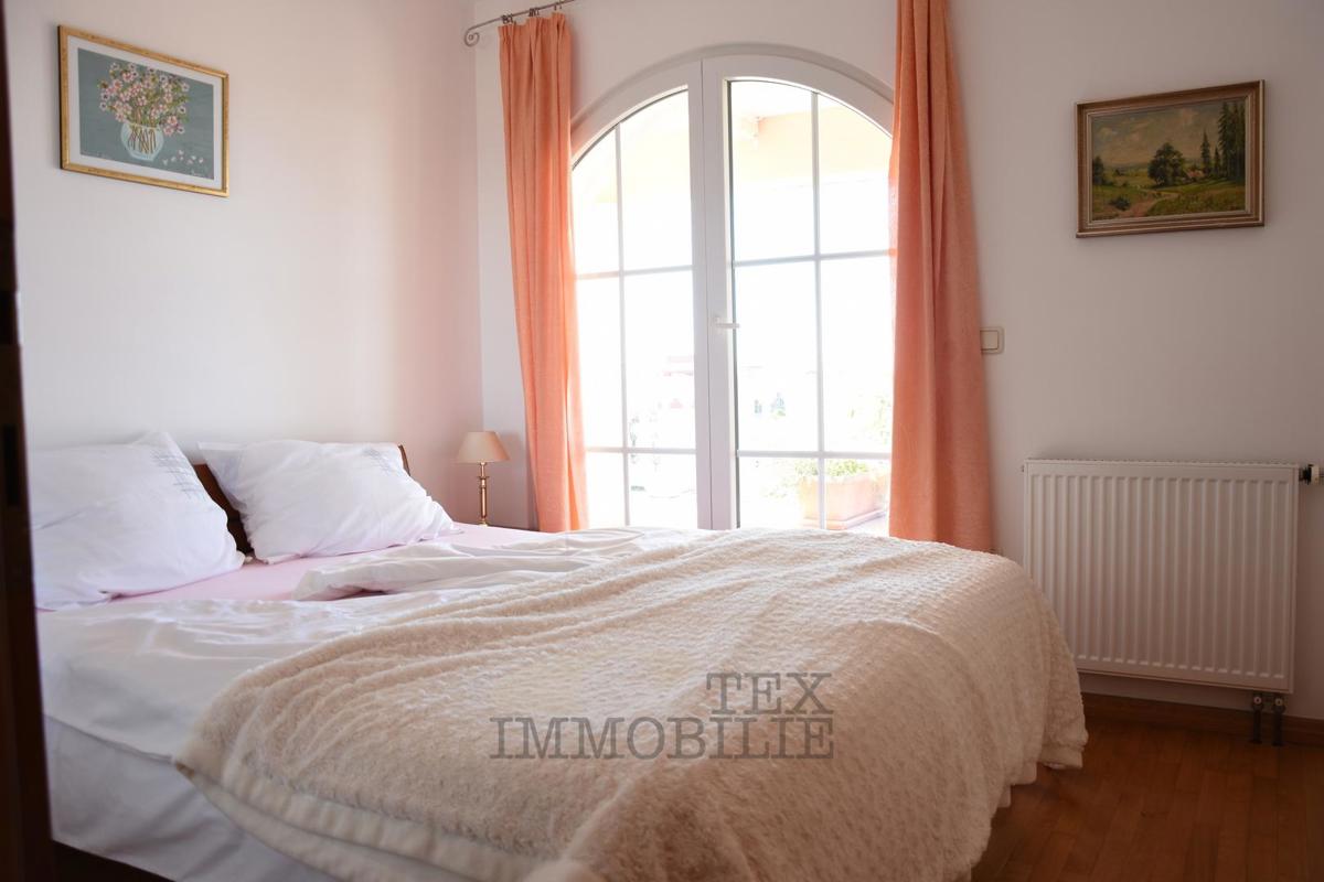 Parenzo, casa in ottima posizione con 14 unità abitative ​