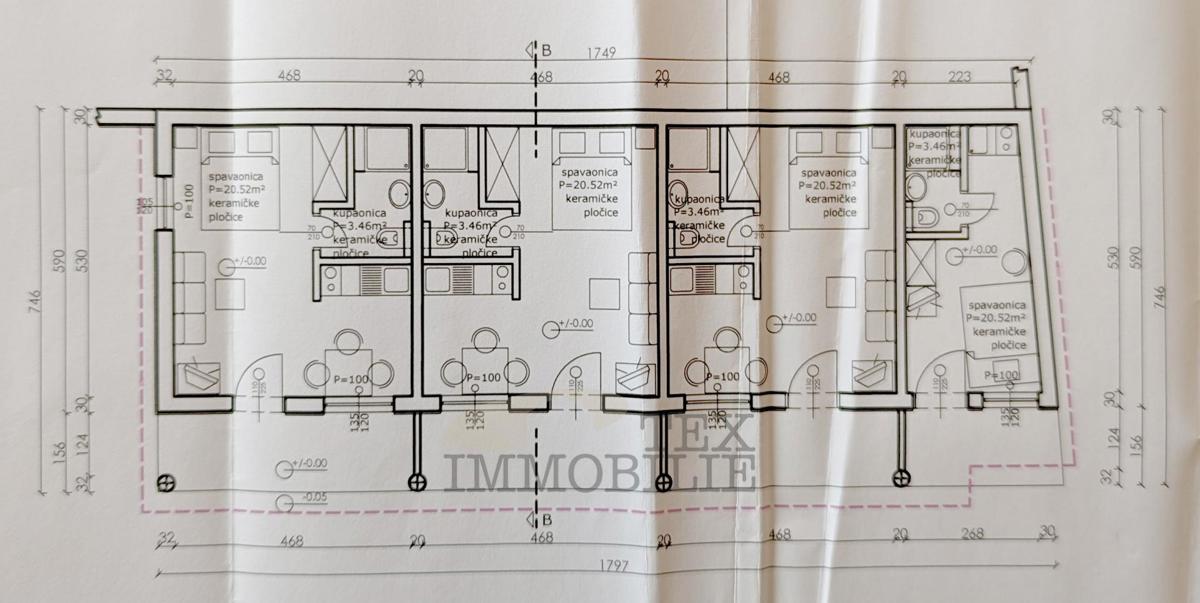 Parenzo, casa in ottima posizione con 14 unità abitative ​