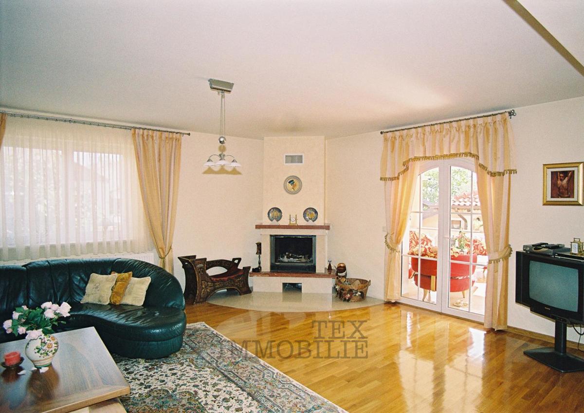 Parenzo, casa in ottima posizione con 14 unità abitative ​