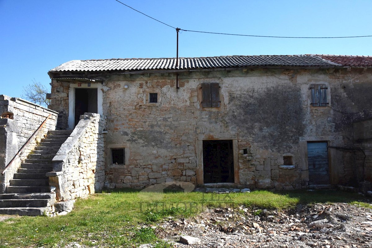 Casa in pietra d'Istria da adattare, 160 m2