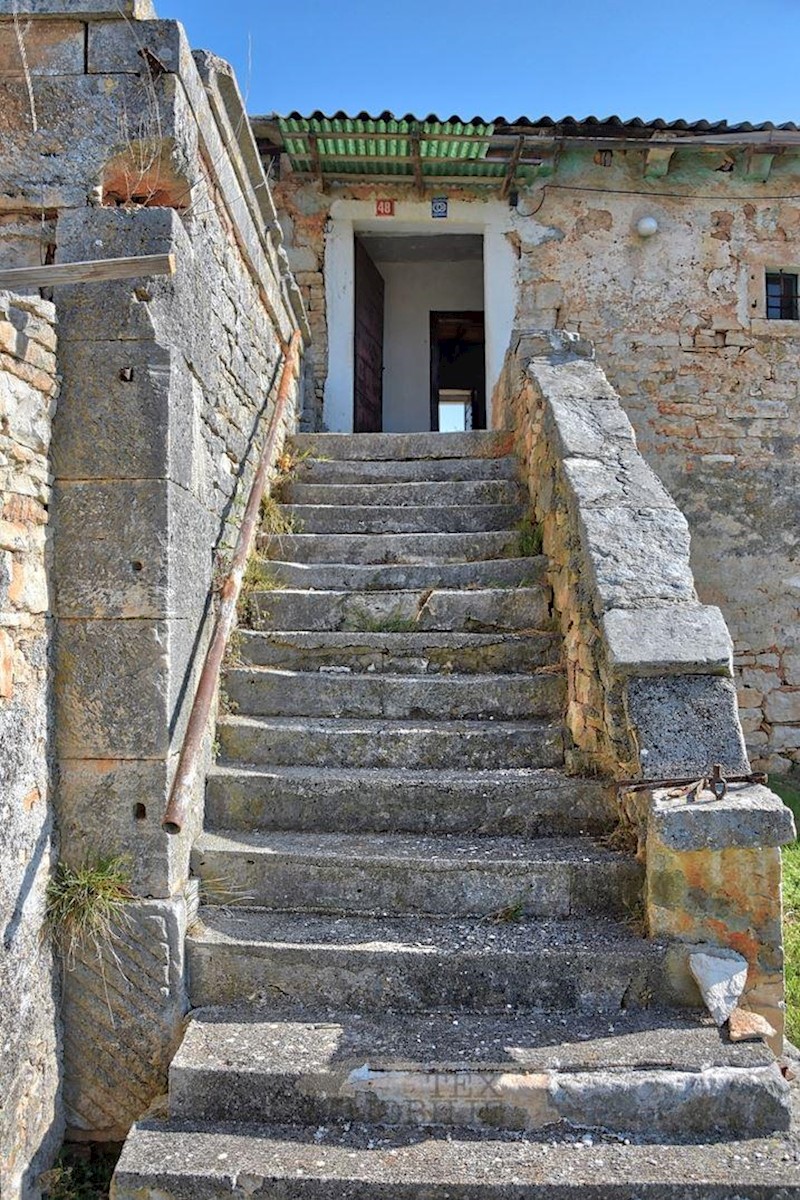 Casa in pietra d'Istria da adattare, 160 m2