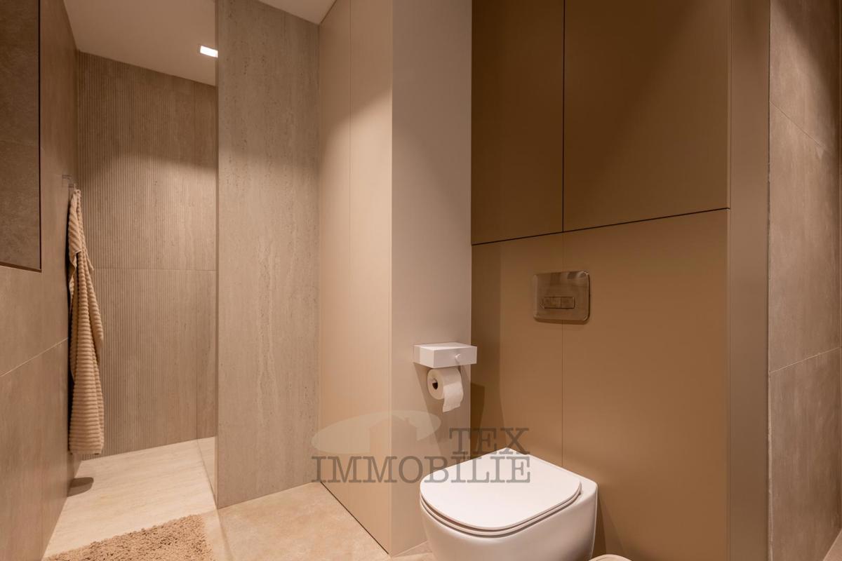 Parenzo, casa e terreno edificabile