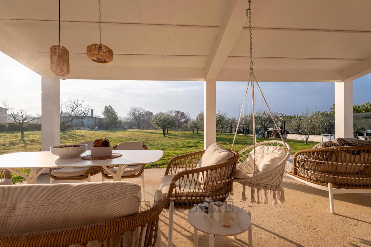 Parenzo, casa e terreno edificabile