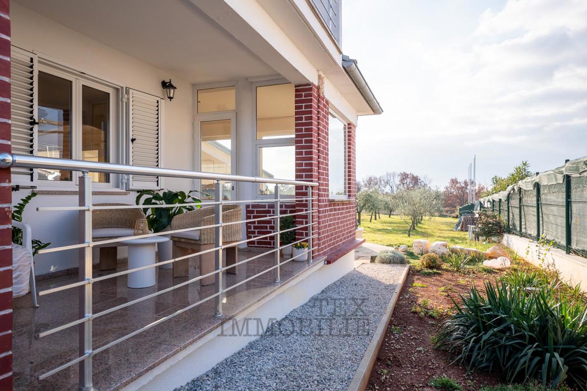 Parenzo, casa e terreno edificabile