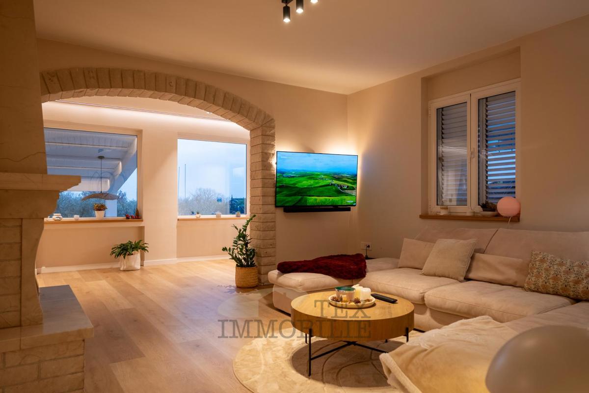 Parenzo, casa e terreno edificabile