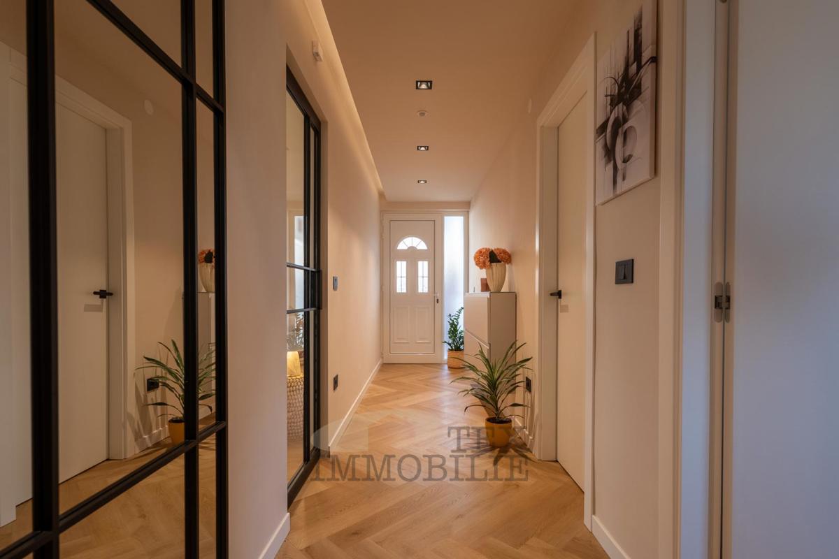 Parenzo, casa e terreno edificabile