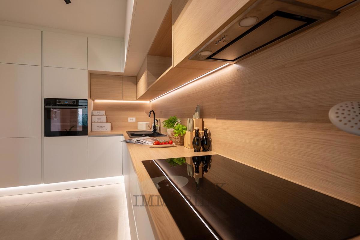 Parenzo, casa e terreno edificabile